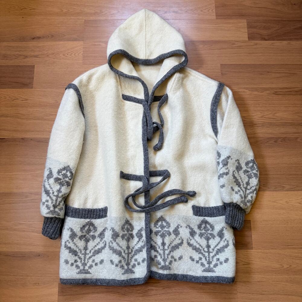 Vintage Alafoss Iceland Wool Hooded White Gray Icelandic Tie Wrap Jacket Sz L